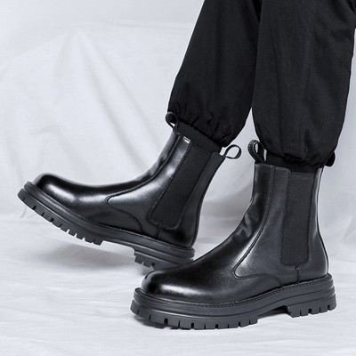 Tīri vīriešu zābaki