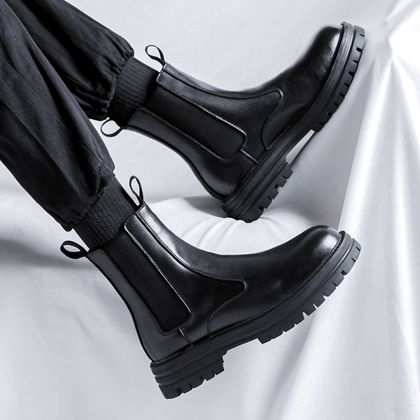 Tīri vīriešu zābaki