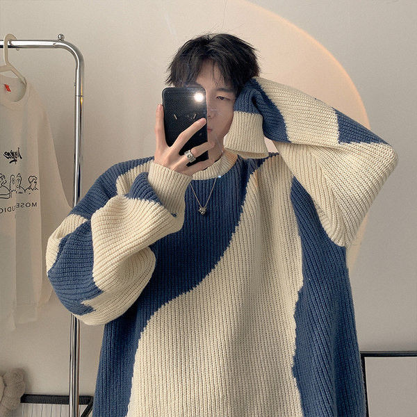 Φαρδύ μοντέλο χειμωνιάτικο πουλόβερ για άνδρες με οβάλ λαιμόκοψη