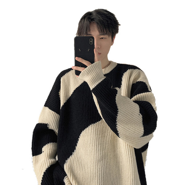 Φαρδύ μοντέλο χειμωνιάτικο πουλόβερ για άνδρες με οβάλ λαιμόκοψη