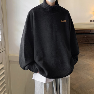 Ανδρικό εμπριμέ πουλόβερ με λαιμόκοψη