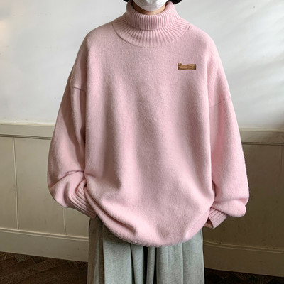 Ανδρικό εμπριμέ πουλόβερ με λαιμόκοψη