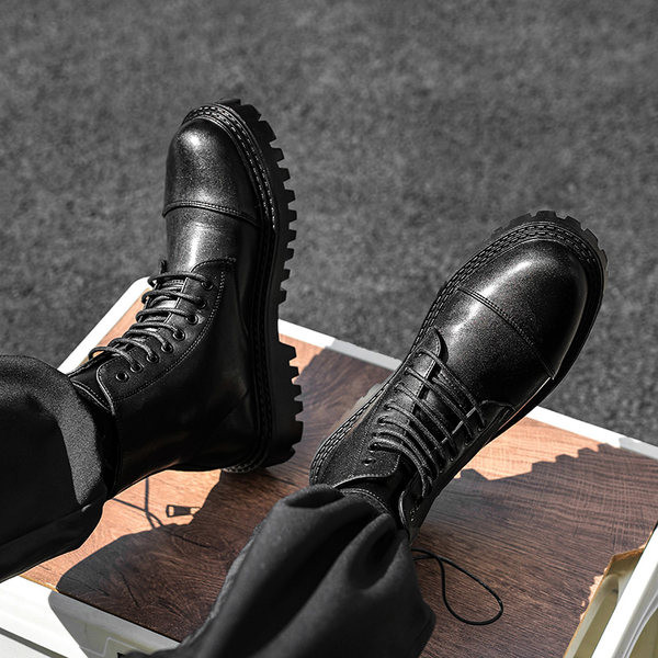 Vīriešu noapaļoti zābaki no eko ādas - melnā krāsā