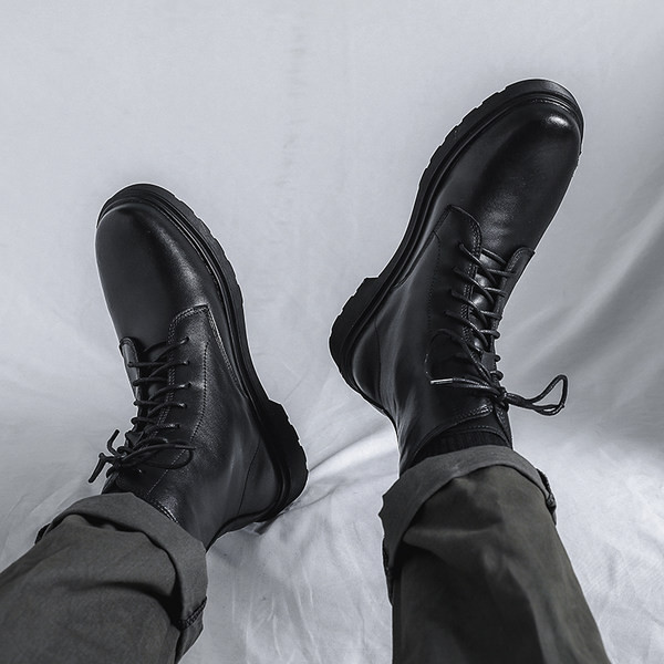 Muške čizme zaobljeni model