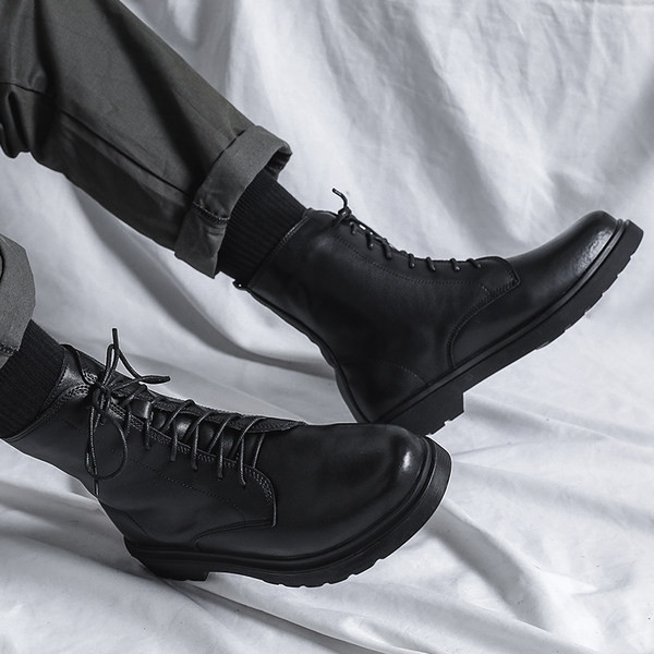 Muške čizme zaobljeni model