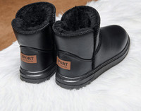 Ανδρικά δερμάτινα μποτάκια με ζεστή φόδρα και επιγραφή