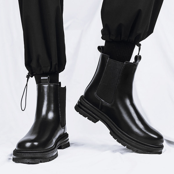 Vīriešu zābaki no mākslīgās ādas - melnā krāsā