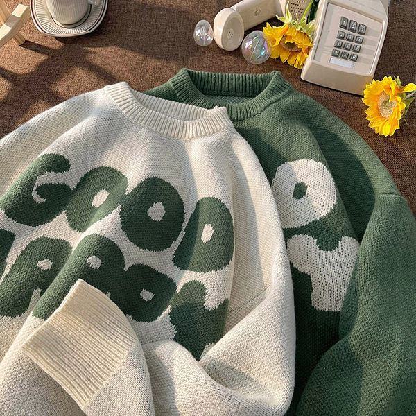 Ikdienas vīriešu džemperis ar apdruku