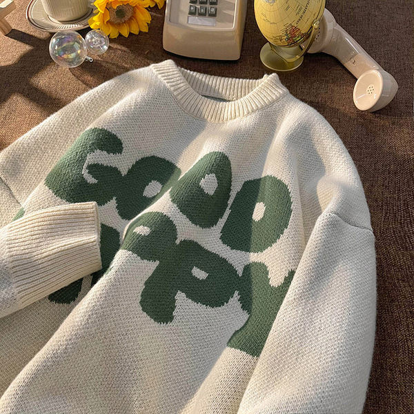 Ikdienas vīriešu džemperis ar apdruku