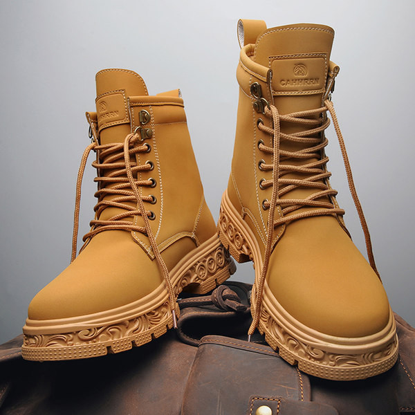 Ανδρικές μπότες casual με κορδόνια - τρία μοντέλα