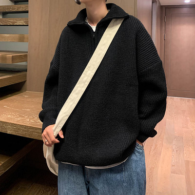 Φαρδύ μοντέλο ανδρικό πουλόβερ με ψηλό γιακά πόλο και φερμουάρ