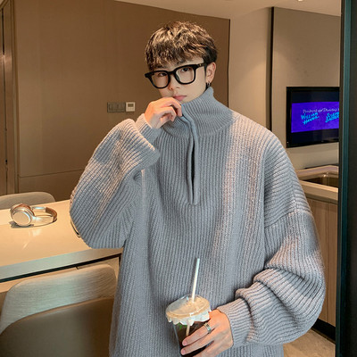 Φαρδύ μοντέλο ανδρικό πουλόβερ με ψηλό γιακά πόλο και φερμουάρ