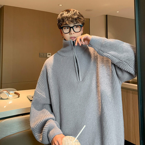 Φαρδύ μοντέλο ανδρικό πουλόβερ με ψηλό γιακά πόλο και φερμουάρ