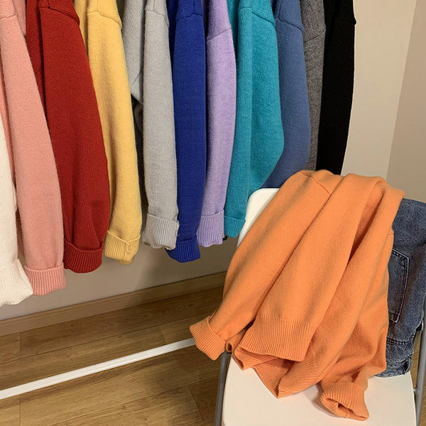 Ανδρικό πουλόβερ με οβάλ λαιμόκοψη - πολλά χρώματα