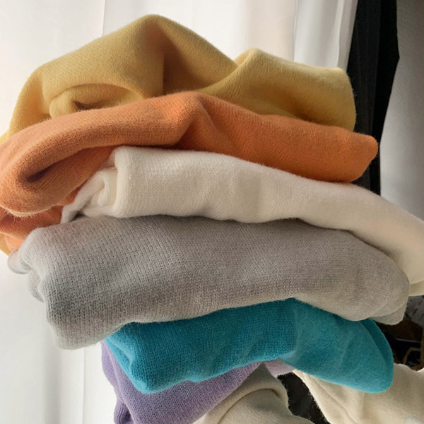 Ανδρικό πουλόβερ με οβάλ λαιμόκοψη - πολλά χρώματα