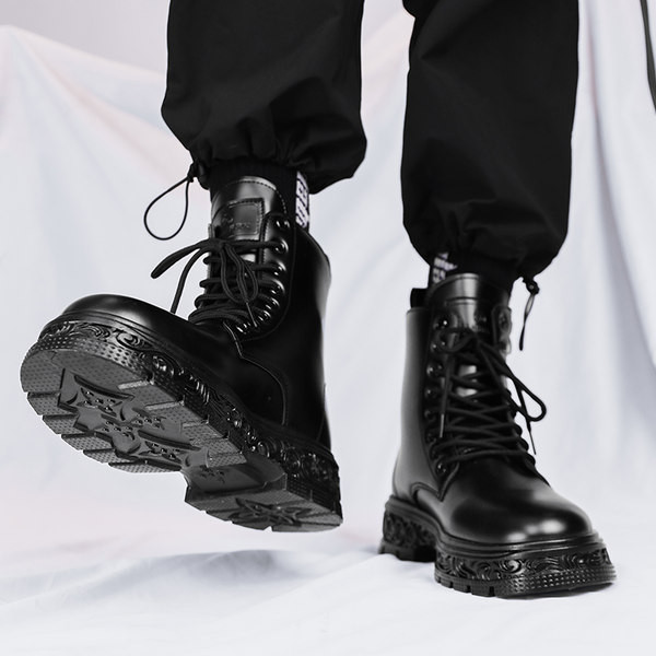 Vīriešu zābaki ar 3D elementiem