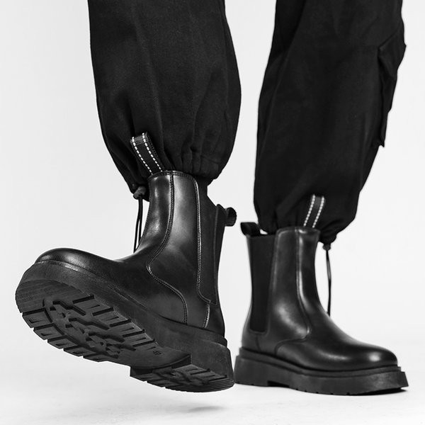 Vīriešu zābaki melnā krāsā - divi modeļi