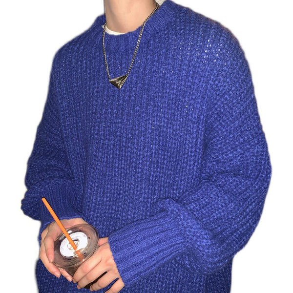 Φαρδύ ανδρικό πουλόβερ - με οβάλ λαιμόκοψη