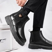 Vienkrāsaini vīriešu zābaki ar metāla elementu