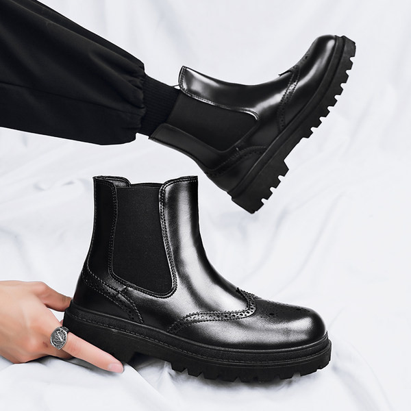 Elegáns férfi csizma gumival