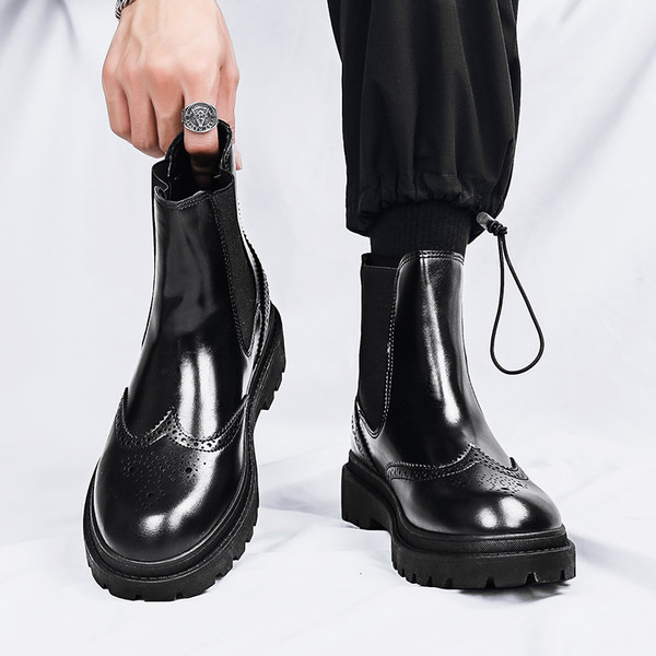 Elegáns férfi csizma gumival