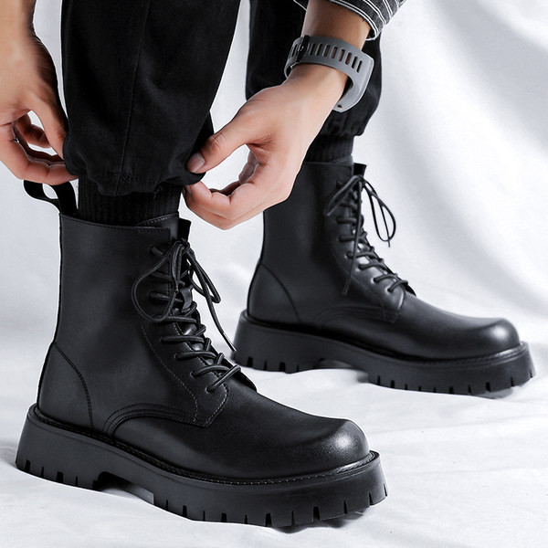 Vīriešu zābaki no eko ādas - melnbaltā krāsā