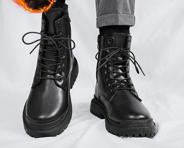 Νέο μοντέλο ανδρικών μπότες από οικολογικό δέρμα σε μαύρο χρώμα