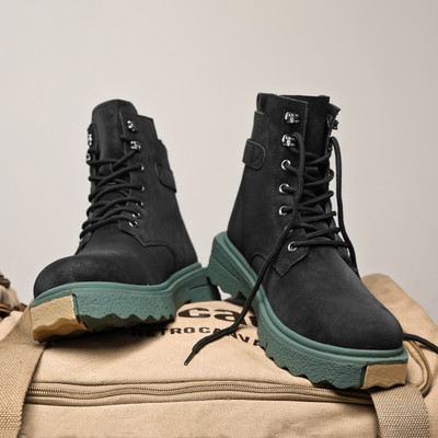 Muške jednobojne zimske čizme na vezanje u britanskom stilu