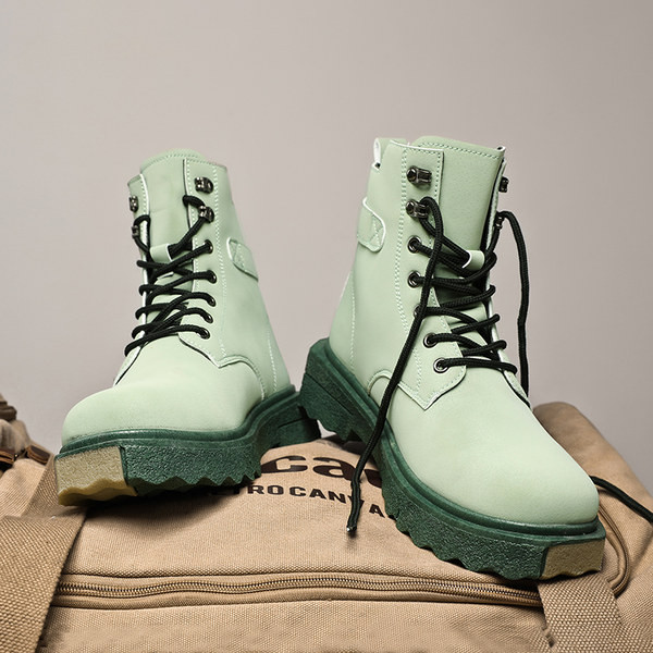 Muške jednobojne zimske čizme na vezanje u britanskom stilu