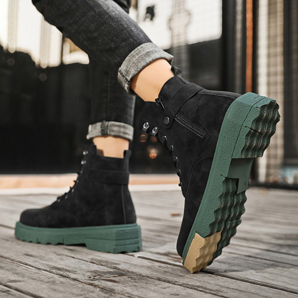 Muške jednobojne zimske čizme na vezanje u britanskom stilu