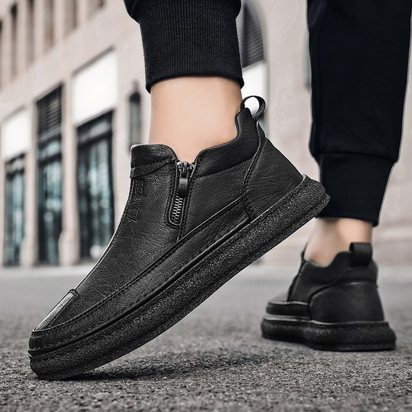 Ikdienas ziemas apavi ar plakanu zoli un rāvējslēdzēju