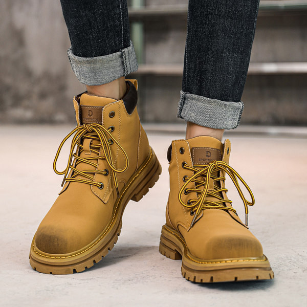 Ανδρικά μονόχρωμα μποτάκια με χοντρή σόλα