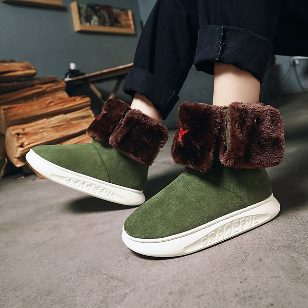 Muške zimske čizme s ravnim potplatom i puhom