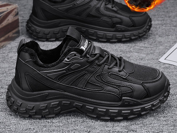 Jauns vīriešu apavu modelis ar dūnu oderi