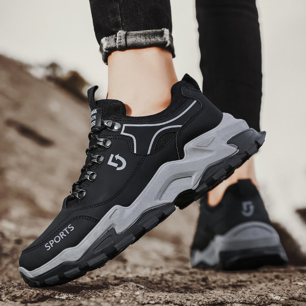 Muške zimske čizme s grubim potplatom s vezicama