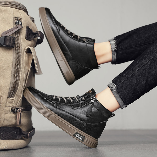 Αδιάβροχα αθλητικά μποτάκια με κορδόνια