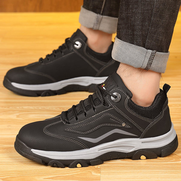 Νέο μοντέλο χειμερινών παπουτσιών με επίπεδη σόλα και κορδόνια για άνδρες