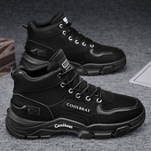 Ziemai piemēroti vīriešu eko ādas apavi ar uzrakstiem un šņorēm