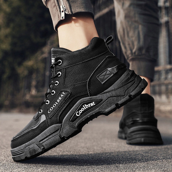 Ziemai piemēroti vīriešu eko ādas apavi ar uzrakstiem un šņorēm