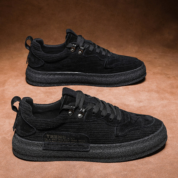 Vīriešu apavi no eko zamšādas - ar plakanu zoli