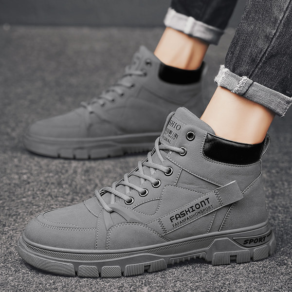 Muške kožne cipele sa vezicama i natpisom pogodne za zimu