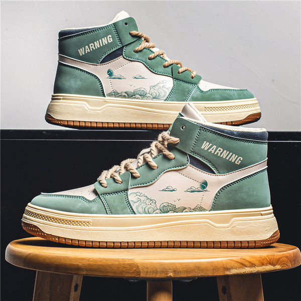 Ανδρικά sneakers με κορδόνια και επιγραφή