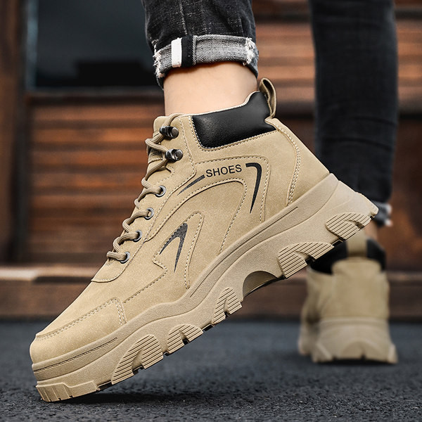 Αντιολισθητικές χειμερινές μπότες για άνδρες