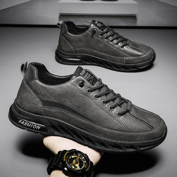 Νέο μοντέλο χειμερινών παπουτσιών με επιγραφή και κορδόνια - οικολογικό δέρμα