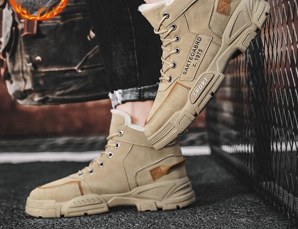 Χειμερινά ανδρικά παπούτσια με πουπουλένια φόδρα