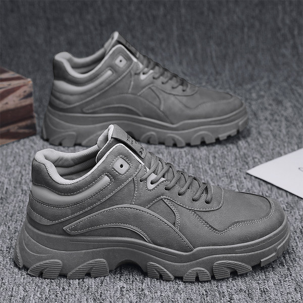 Ανδρικά sneakers με τραχιά σόλα