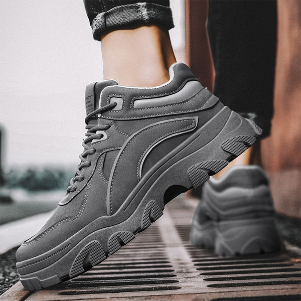 Zimske čizme s grubim potplatom za muškarce