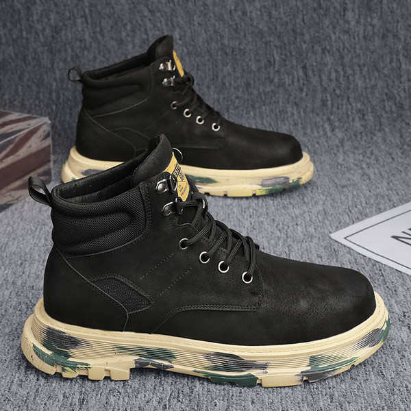 Ανδρικές χειμερινές μπότες με ψηλό λογότυπο και κορδόνια