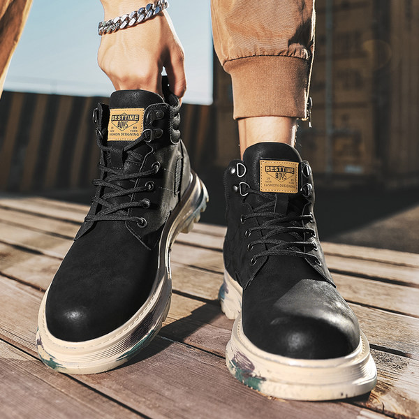 Ανδρικές χειμερινές μπότες με ψηλό λογότυπο και κορδόνια