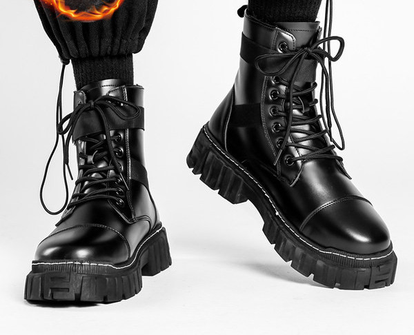 Ανδρικά δερμάτινα μποτάκια με ομαδική σόλα - μαύρο χρώμα